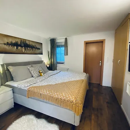 Apartman Garden Paradise - Garden, Pond And Castle View