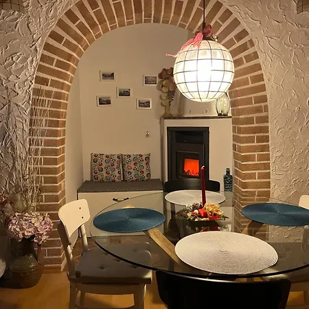 Apartman Garden Paradise - Garden, Pond And Castle View *
