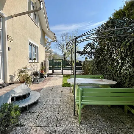 Apartman Garden Paradise - Garden, Pond And Castle View *