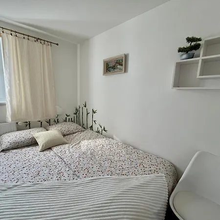 Apartament Garden Paradise - Garden, Pond And Castle View