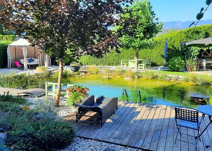 Garden Paradise - Garden, Pond And Castle View * בלד