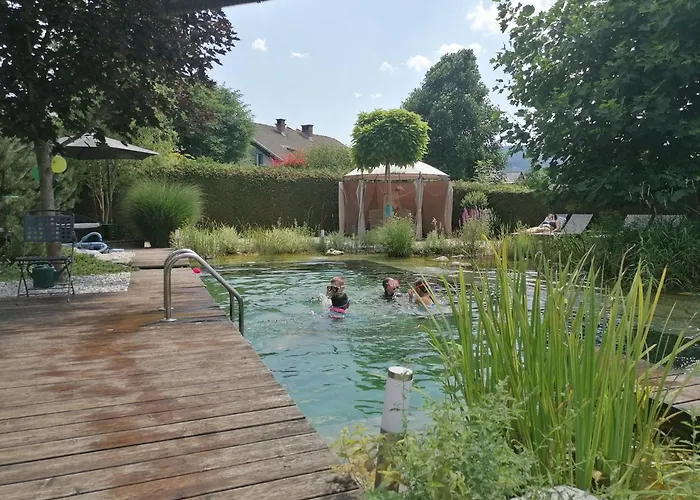 Garden Paradise - Garden, Pond And Castle View דירה