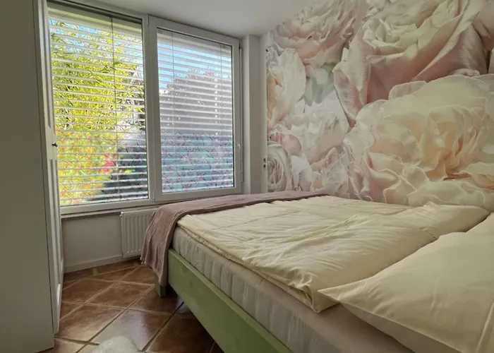 Apartamento Garden Paradise - Garden, Pond And Castle View *