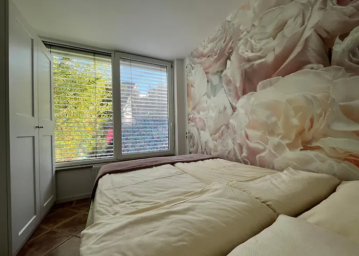 Garden Paradise - Garden, Pond And Castle View Apartamento *